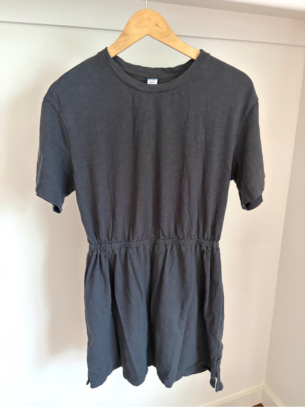 Old Navy | Women’s | Charcoal Elastic-Waist Tee Dress | M Petite
